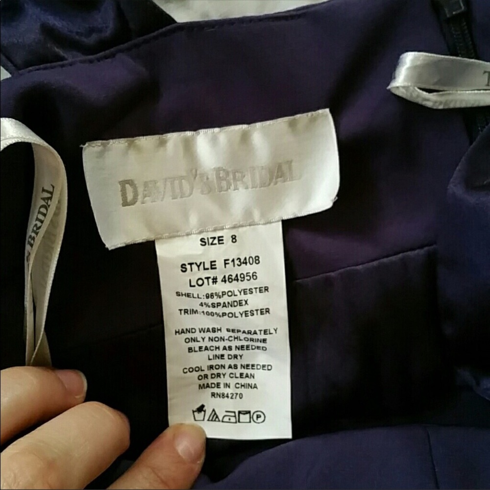 Davids Bridal dress. Size 8 - Picture 5 of 5